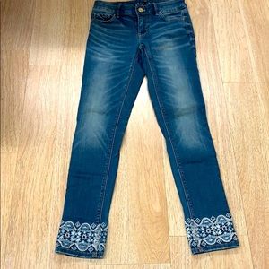 White House Black Market Skinny Crop